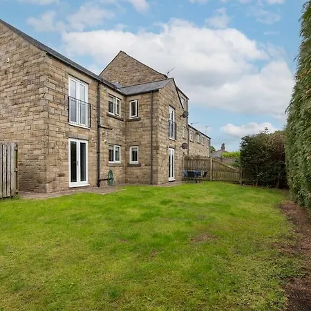 Ingledale Apartment, Ingleton, Yorkshire Dales National Park, Famous Three Peaks, Near The District, Pets Are Welcome * Ingleton (North Yorkshire)