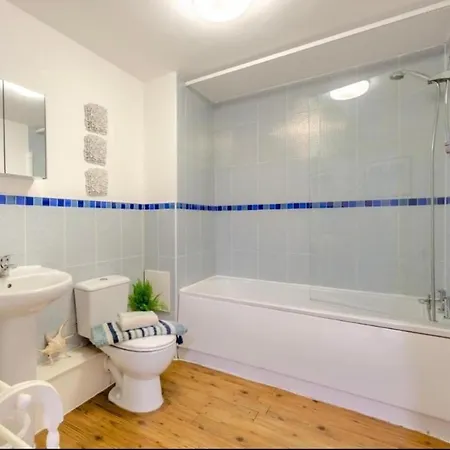 Ingledale Apartment, Ingleton, Yorkshire Dales National Park, Famous Three Peaks, Near The District, Pets Are Welcome Apartament Ingleton (North Yorkshire)